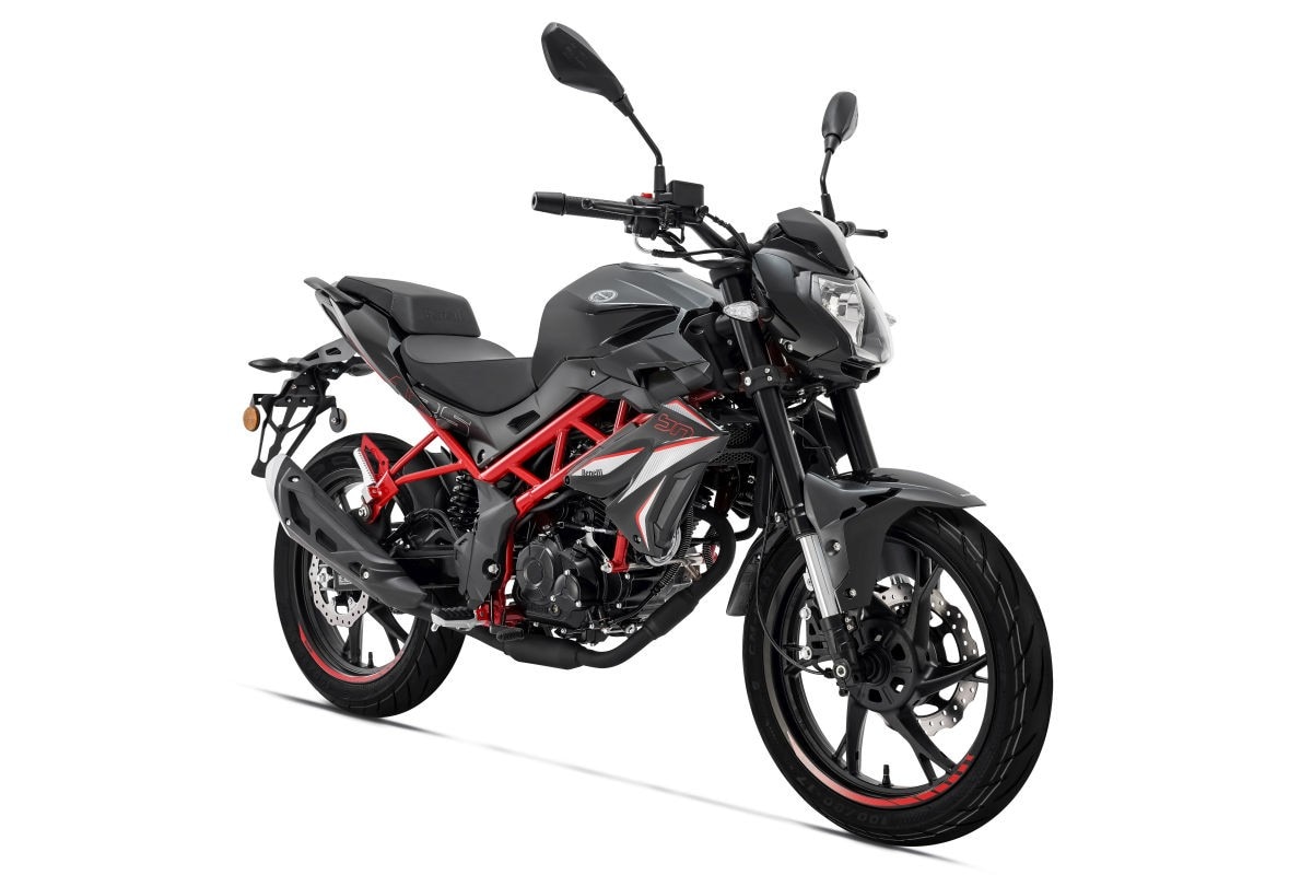 Benelli BN 125, la naked che costa meno di uno scooter si aggiorna per il 2025